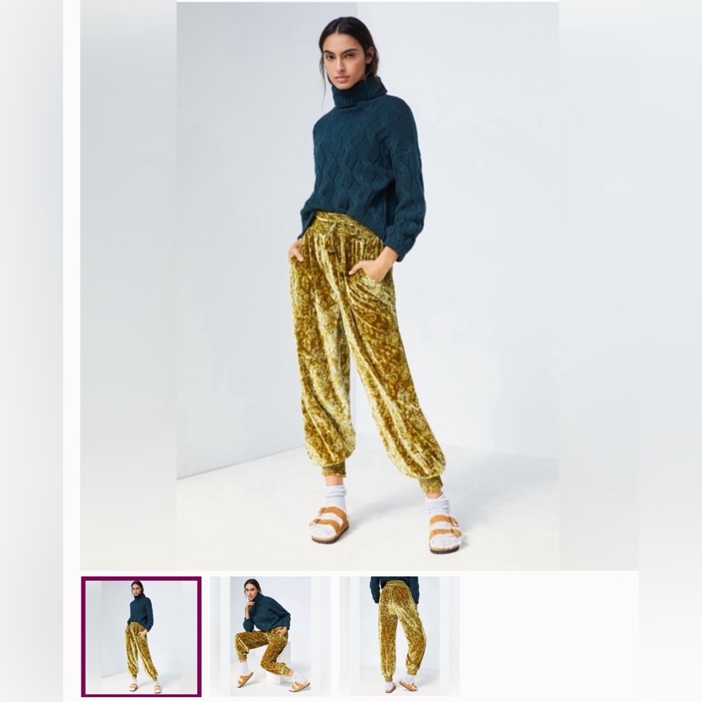 Anthropologie Gloria Velvet Joggers Pants Smocked Waist Pockets Cropped Size M